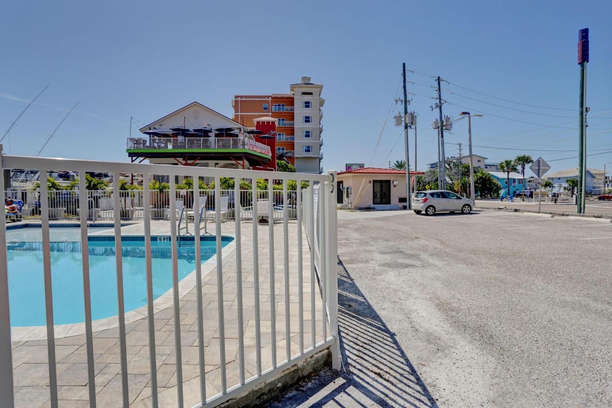 Madeira Bay Resort I 1504 St. Pete Beach Exterior photo